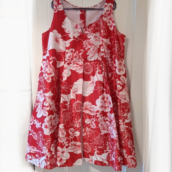 Red & white tropical/floral print sleeveless dress - Picture 1 of 12